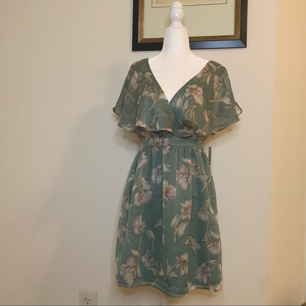 Forever 21 Contemporary Floral Green Dress